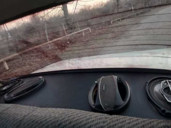 LADA (VAZ) 2107 2000, 111,000 km - 1.6 л - Qax