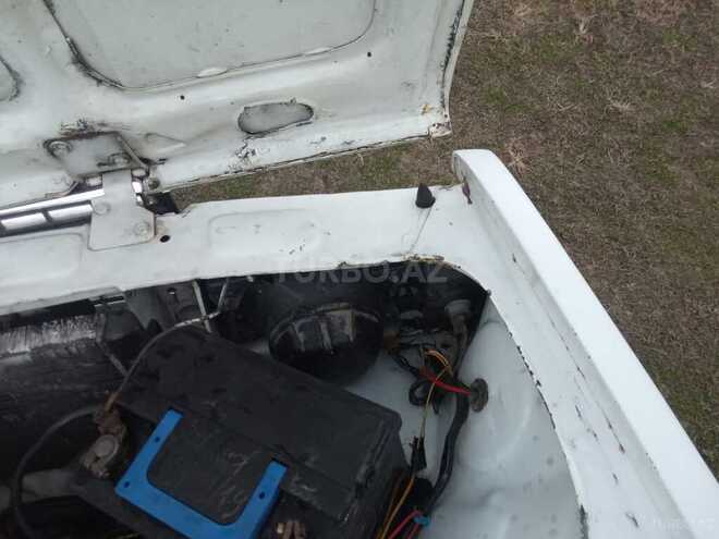 LADA (VAZ) 2107 2000, 111,000 km - 1.6 л - Qax