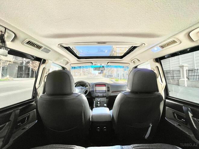 Mitsubishi Pajero 2012, 225,000 km - 3.0 l - Bakı