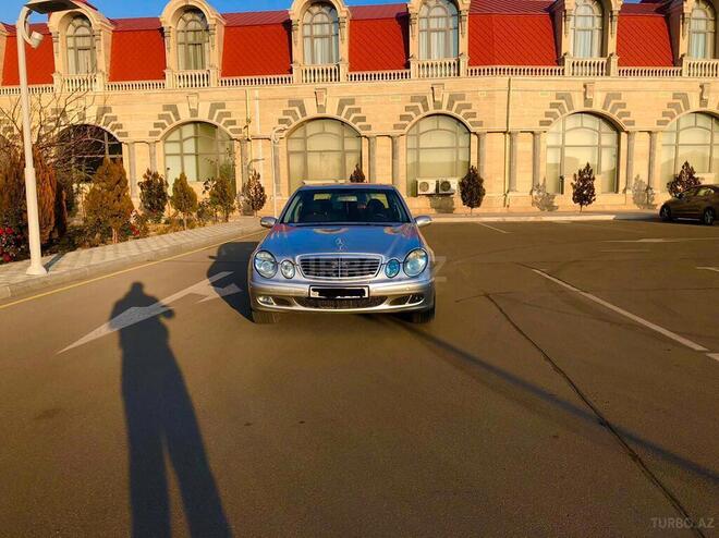 Mercedes E 220 2005, 384,000 km - 2.2 l - Naxçıvan