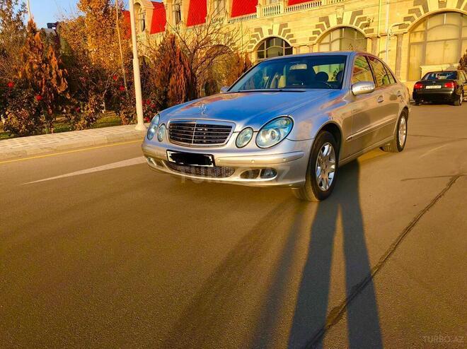Mercedes E 220 2005, 384,000 km - 2.2 l - Naxçıvan