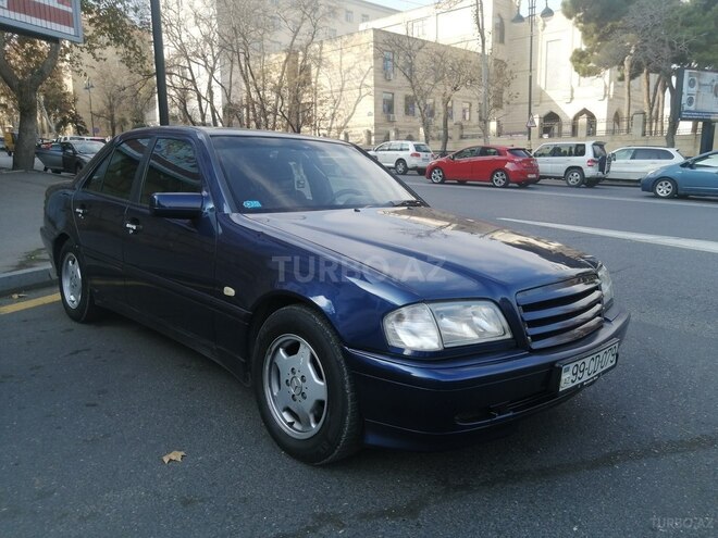 Mercedes C 180 1999, 324,000 km - 1.8 l - Bakı