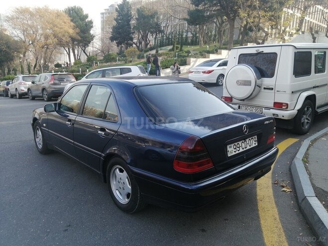 Mercedes C 180 1999, 324,000 km - 1.8 l - Bakı