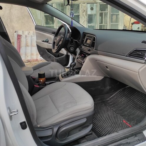 Hyundai Elantra 2017, 90,000 km - 1.6 л - Ağcabədi