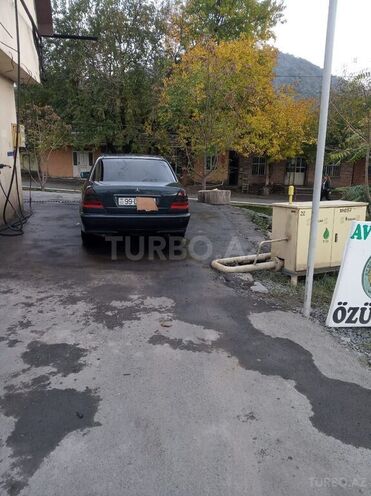 Mercedes C 220 1997, 250,000 km - 2.2 l - Zaqatala