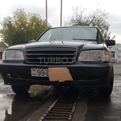 Mercedes C 220 1997, 250,000 km - 2.2 l - Zaqatala