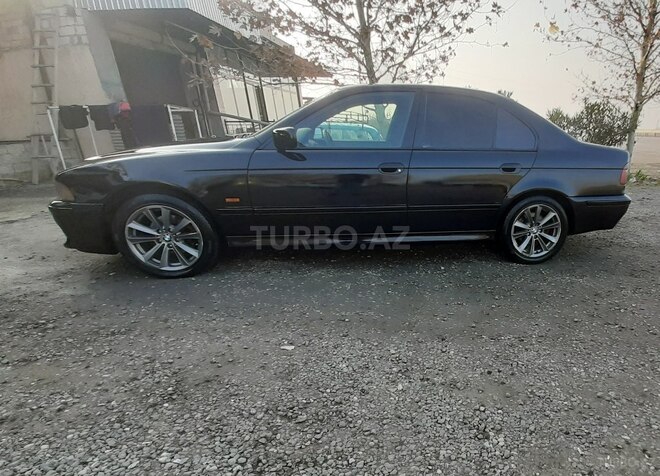 BMW 530 2002, 265,000 km - 3.0 л - Gəncə