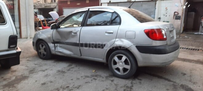 Kia Rio 2005, 63,300 km - 1.5 l - Bakı