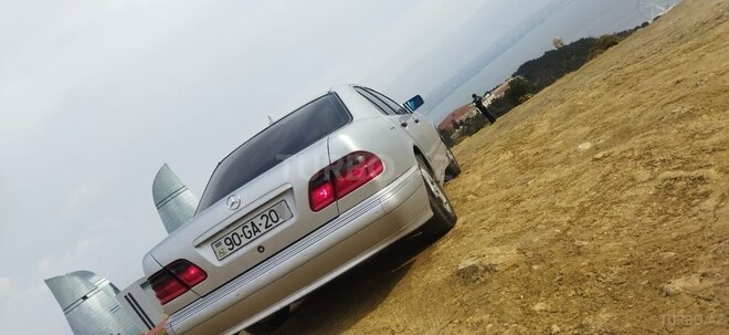 Mercedes E 240 1998, 305,000 km - 2.4 l - Bakı