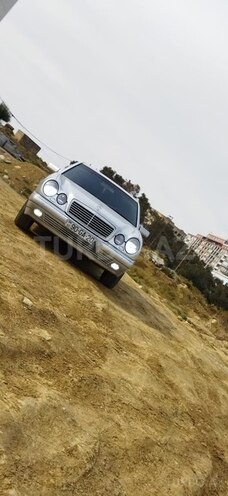 Mercedes E 240 1998, 305,000 km - 2.4 l - Bakı