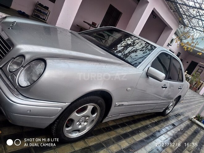 Mercedes E 240 1998, 305,000 km - 2.4 l - Bakı