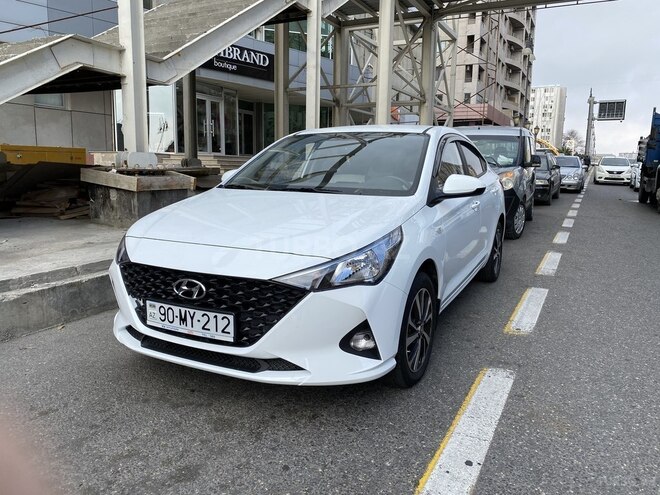 Hyundai Accent 2021, 19,000 km - 1.6 l - Bakı