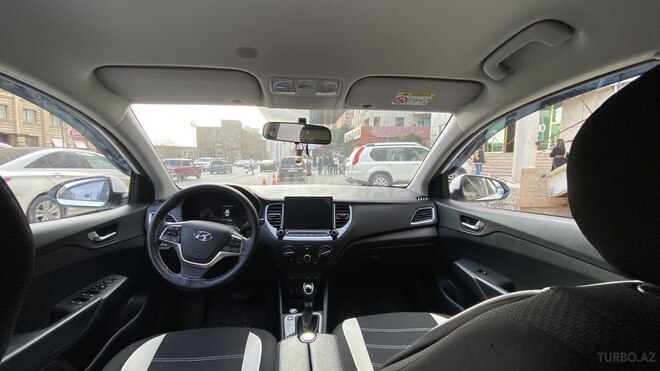 Hyundai Accent 2021, 19,000 km - 1.6 l - Bakı