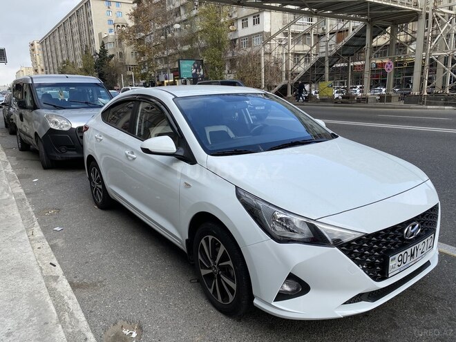 Hyundai Accent 2021, 19,000 km - 1.6 l - Bakı