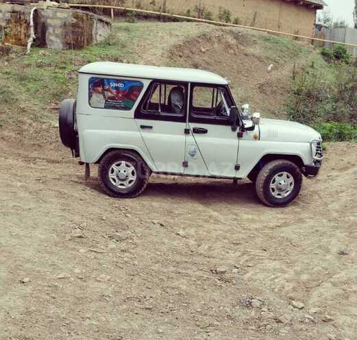 UAZ 469 1998, 150,000 km - 2.5 l - Lerik