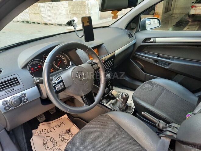 Opel Astra 2009, 175,700 km - 1.3 л - Bakı