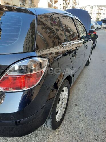 Opel Astra 2009, 175,700 km - 1.3 л - Bakı