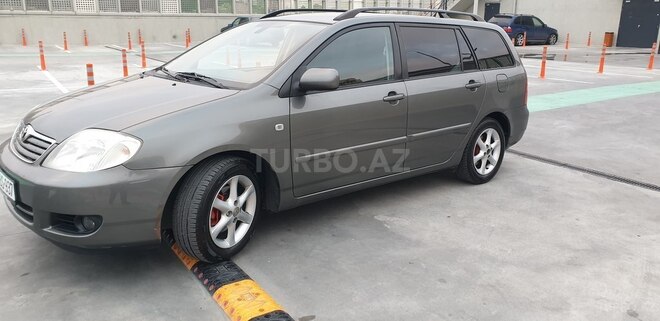 Toyota Corolla 2006, 250,000 km - 1.4 l - Bakı