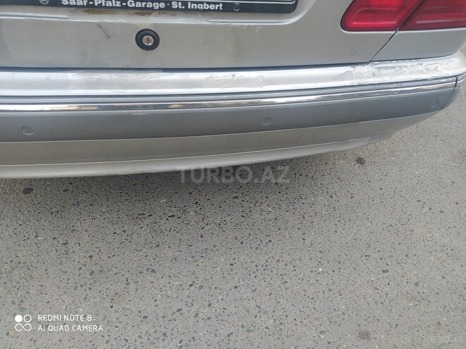 Mercedes E 220 2000, 290,000 km - 2.2 л - Bakı