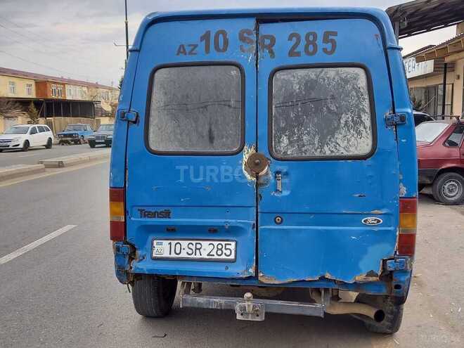 Ford Transit 1998, 317,000 km - 2.5 l - Quba