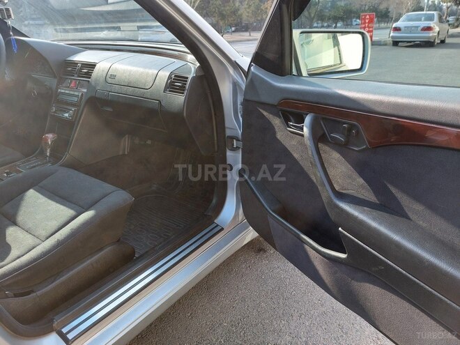 Mercedes C 220 1996, 370,444 km - 2.2 l - Bakı