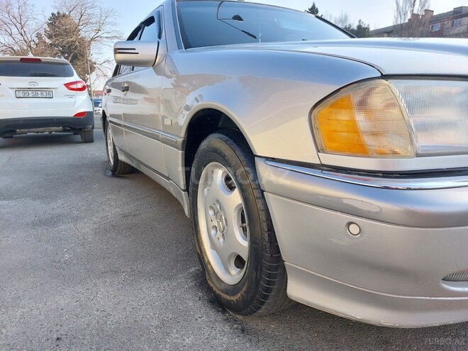 Mercedes C 220 1996, 370,444 km - 2.2 l - Bakı