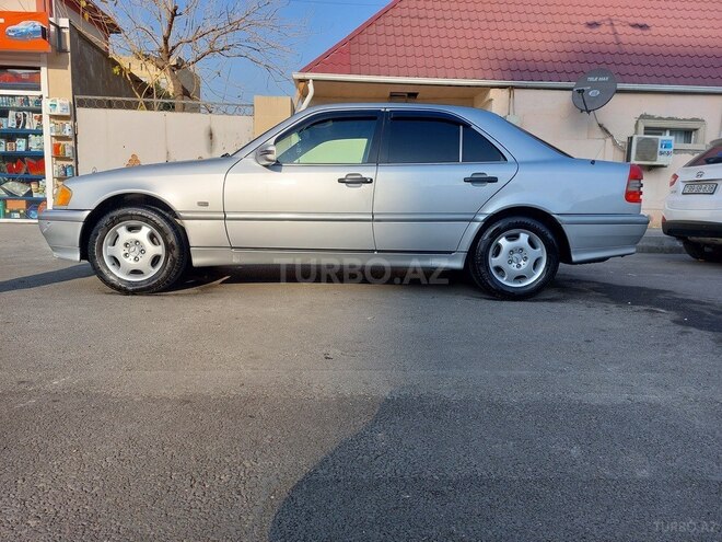 Mercedes C 220 1996, 370,444 km - 2.2 l - Bakı