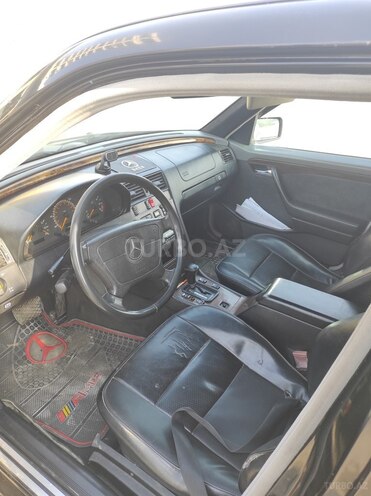 Mercedes C 220 1994, 256,515 km - 2.2 l - Bakı