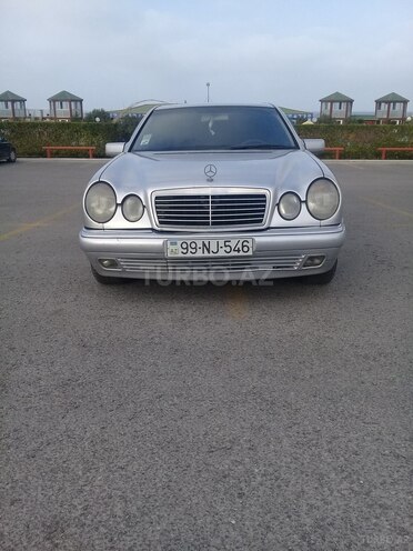 Mercedes E 220 1999, 485,944 km - 2.2 l - Sumqayıt
