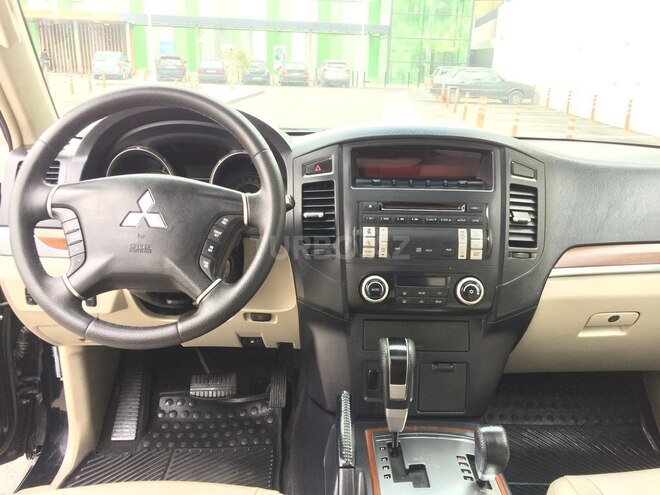 Mitsubishi Pajero 2008, 165,000 km - 3.0 l - Bakı