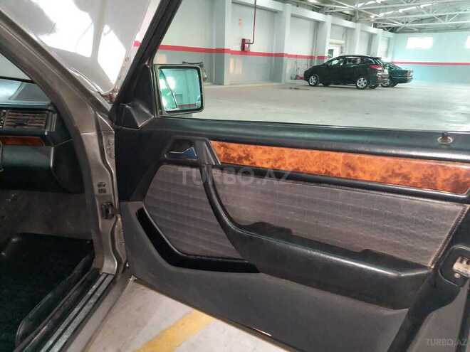 Mercedes E 200 1992, 395,000 km - 2.0 л - Sumqayıt