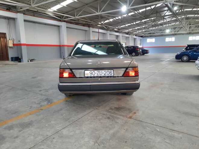 Mercedes E 200 1992, 395,000 km - 2.0 л - Sumqayıt