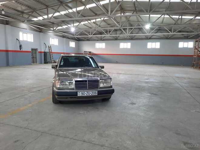 Mercedes E 200 1992, 395,000 km - 2.0 л - Sumqayıt