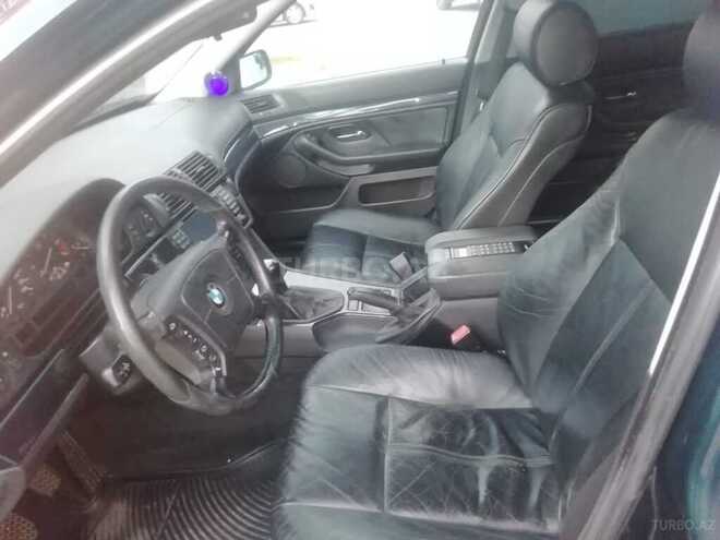 BMW 528 1996, 378,000 km - 2.8 l - Bakı