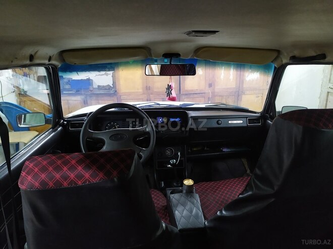 LADA (VAZ) 2107 1992, 99,999 km - 1.6 l - Salyan