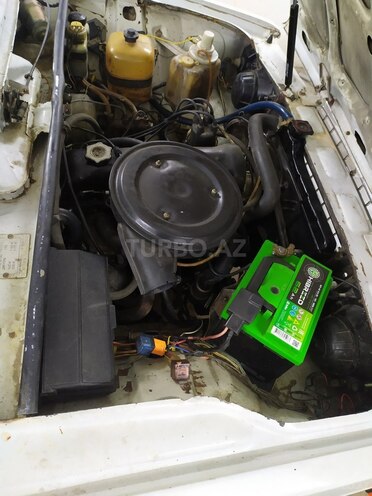 LADA (VAZ) 2107 1992, 99,999 km - 1.6 l - Salyan