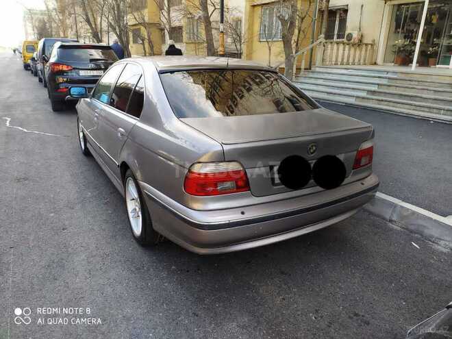 BMW 528 1999, 330,000 km - 2.8 l - Bakı