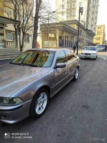 BMW 528 1999, 330,000 km - 2.8 l - Bakı