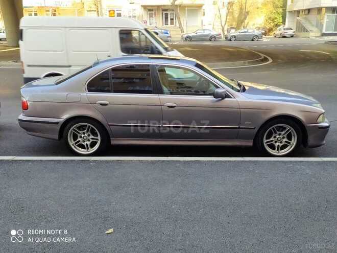 BMW 528 1999, 330,000 km - 2.8 l - Bakı