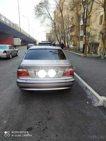 BMW 528 1999, 330,000 km - 2.8 l - Bakı