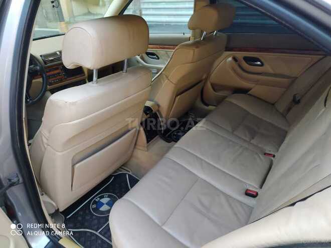 BMW 528 1999, 330,000 km - 2.8 l - Bakı