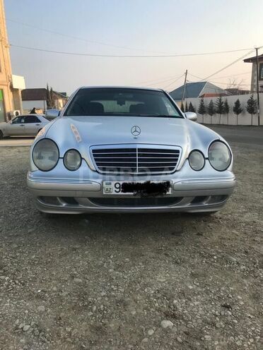 Mercedes E 270 2002, 376,400 km - 2.7 l - Bakı
