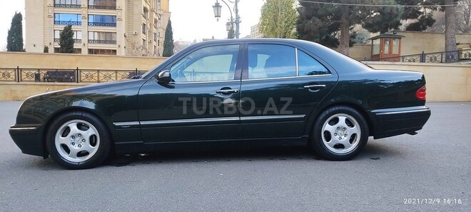 Mercedes E 320 2000, 252,830 km - 3.2 l - Bakı
