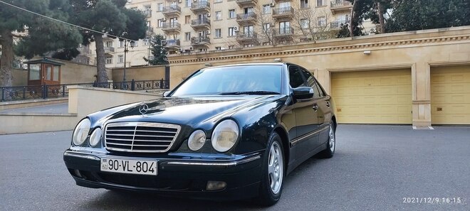 Mercedes E 320 2000, 252,830 km - 3.2 l - Bakı