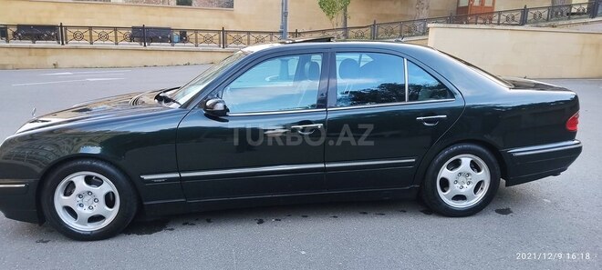 Mercedes E 320 2000, 252,830 km - 3.2 l - Bakı