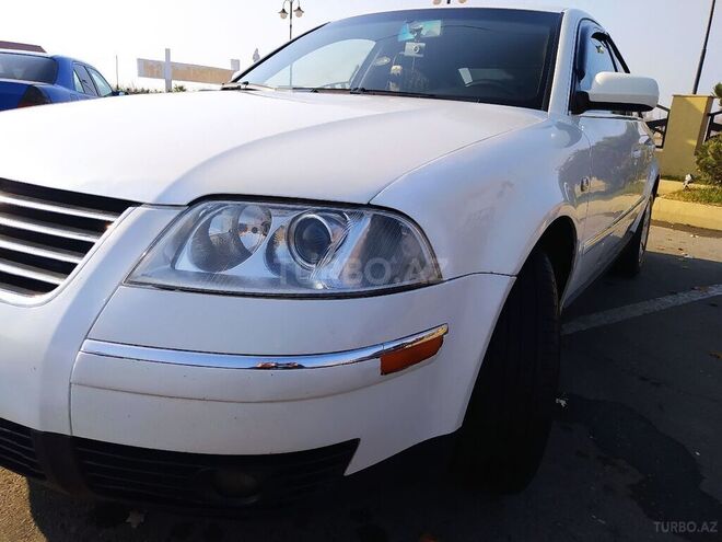 Volkswagen Passat 2003, 222,670 km - 1.8 l - İmişli