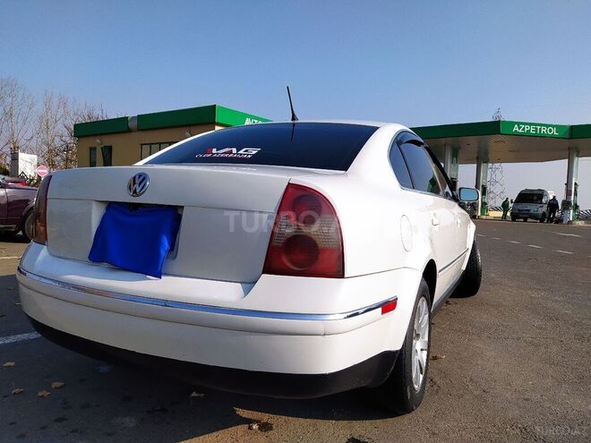 Volkswagen Passat 2003, 222,670 km - 1.8 l - İmişli