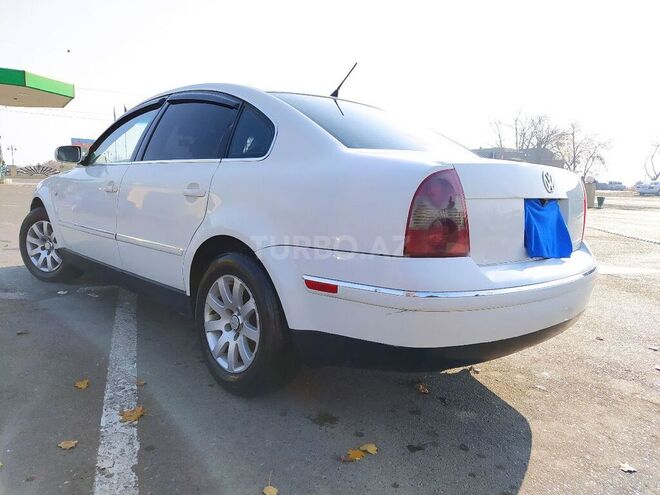 Volkswagen Passat 2003, 222,670 km - 1.8 l - İmişli