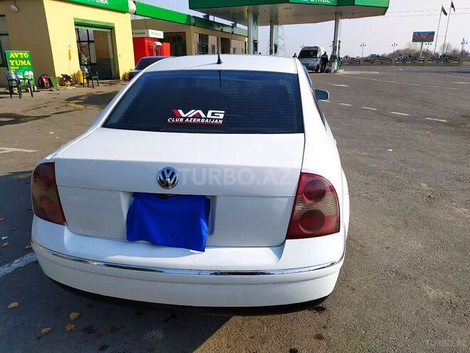 Volkswagen Passat 2003, 222,670 km - 1.8 l - İmişli