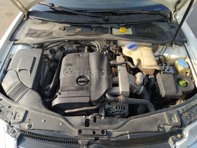 Volkswagen Passat 2003, 222,670 km - 1.8 l - İmişli